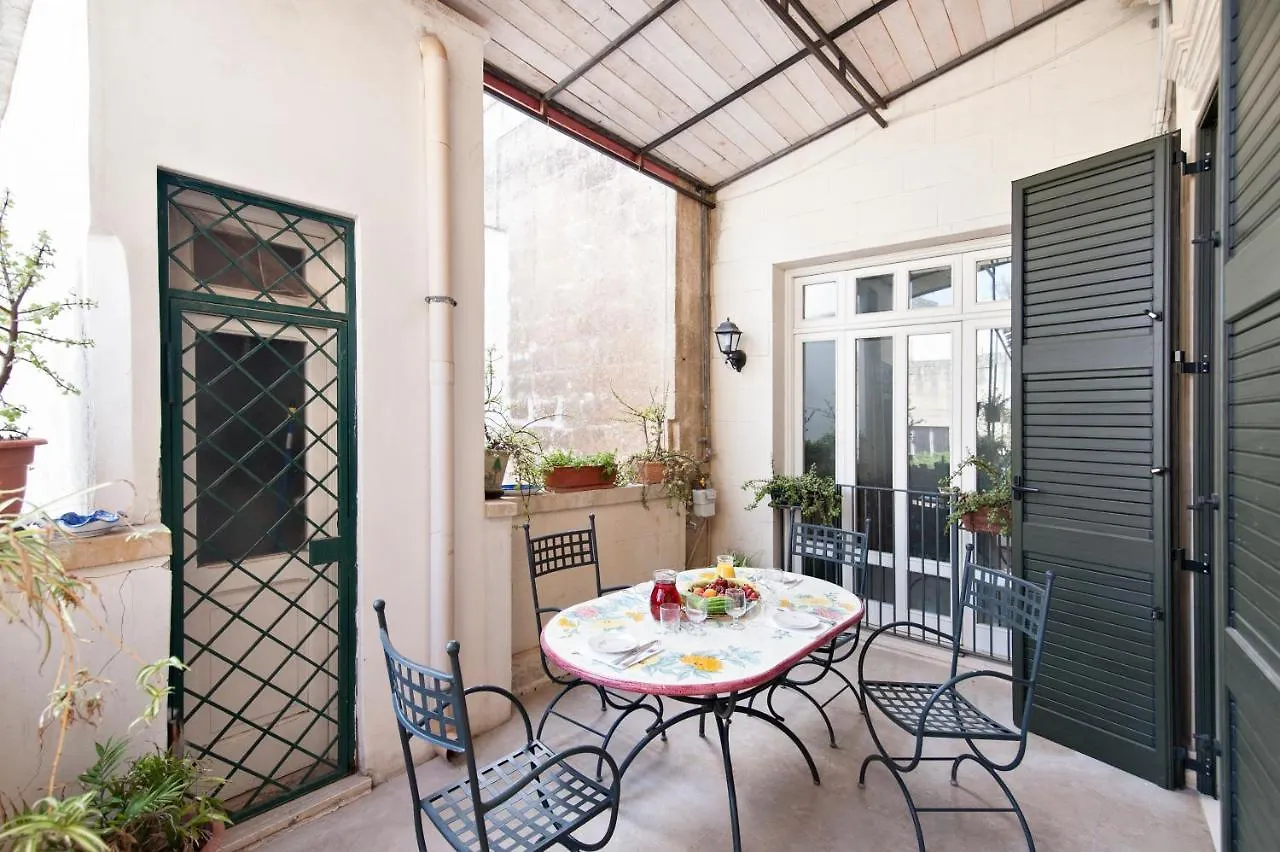 Dimora Corte Lubelli Lecce Bed & Breakfast